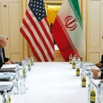 Firma Donald Trump de manera sorpresiva acuerdo con Irán en Versalles y acelera fin de la guerra